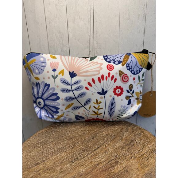 Cloth Flowers Makeup Bag Blue Cosmetics Bag NEW Boho Garden Travel Bag - Picture 4 of 5